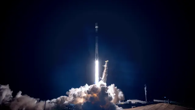 Акции SpaceX демонстрируют устойчивость: рост после окончания первого периода блокировки