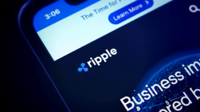 El precio de XRP muestra potencial de ruptura en medio de la acumulación de ballenas y el aumento de la actividad en la red
