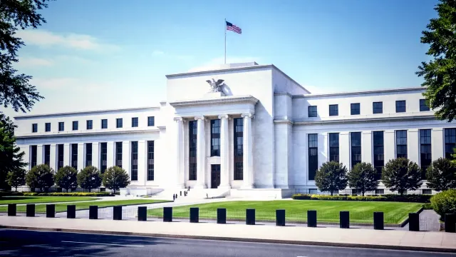 Federal Reserve Survey Indicates Positive Job Market Outlook Amid Inflation Expectations
