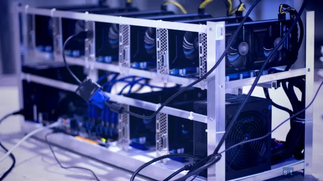 Riot Platforms verkauft 4.300 BTC zur Finanzierung von Betriebskosten und KI-Expansion