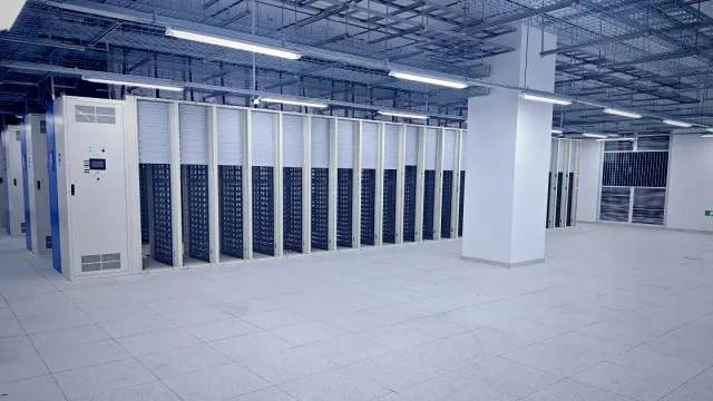 Bundesstaaten drängen auf Gewinnbeteiligung von KI-Datenzentren angesichts von Energiebedenken