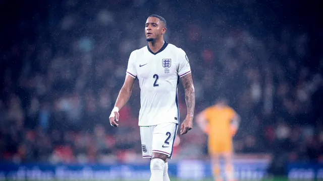 El Arsenal Completa un Acuerdo de £51 Millones por Ezri Konsa del Aston Villa