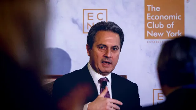 Musalem de la Reserva Federal Aboga por la Guía Futura en Medio de la Estabilidad de las Tasas de Interés