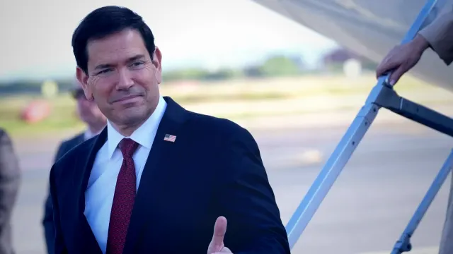 Marco Rubio trifft den Botschafter Omans inmitten steigender Spannungen mit dem Iran