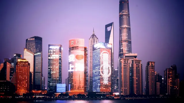Asiatische Unternehmen berichten von gemischten Ergebnissen angesichts der AI-Nachfrage und Konsumvorsicht