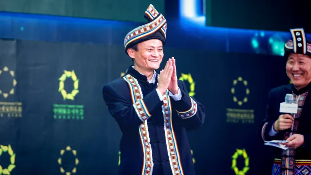 Jack Ma y Ejecutivos de Alibaba Invierten $76.5 Millones en Acciones Enfocados en IA