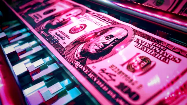Frau aus Florida verliert 1,78 Millionen Dollar an Betrüger, die sich als Bankangestellte ausgeben