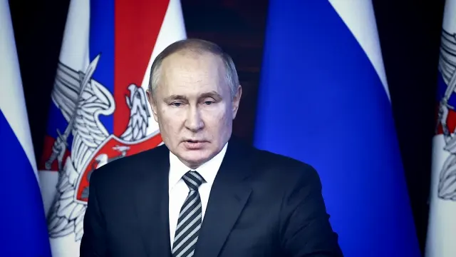 La Russie Réagit à l'Expansion Nucléaire de l'OTAN et au Changement de Politique de la Finlande