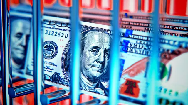 Corredora de Préstamos de Texas Sentenciada por Esquema de Fraude de $10 Millones Involucrando Documentos Falsificados