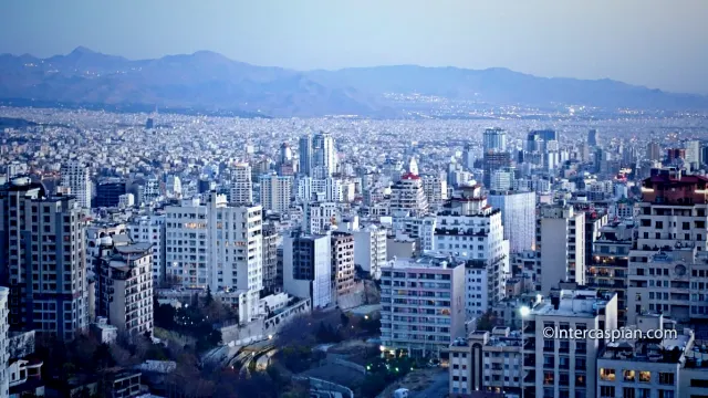 Iran aktiviert Luftabwehr über Teheran angesichts steigender regionaler Spannungen