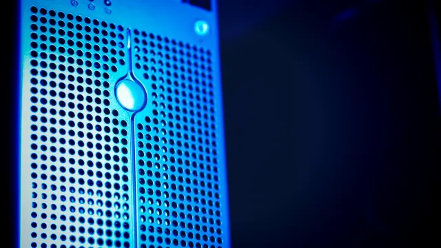 CoreWeave kündigt eine Schuldenemission über 3 Milliarden Dollar und Aktienverkauf zur Stärkung der KI-Infrastruktur an