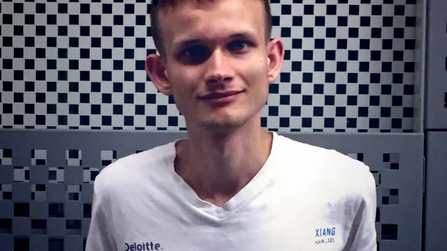 Vitalik Buterin aboga por la seguridad del software mejorada por IA con verificación formal