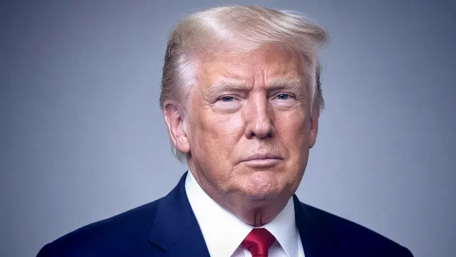 Trump fordert Ukraine auf, Angriffe auf russische Raffinerien angesichts steigender Dieselpreise einzustellen